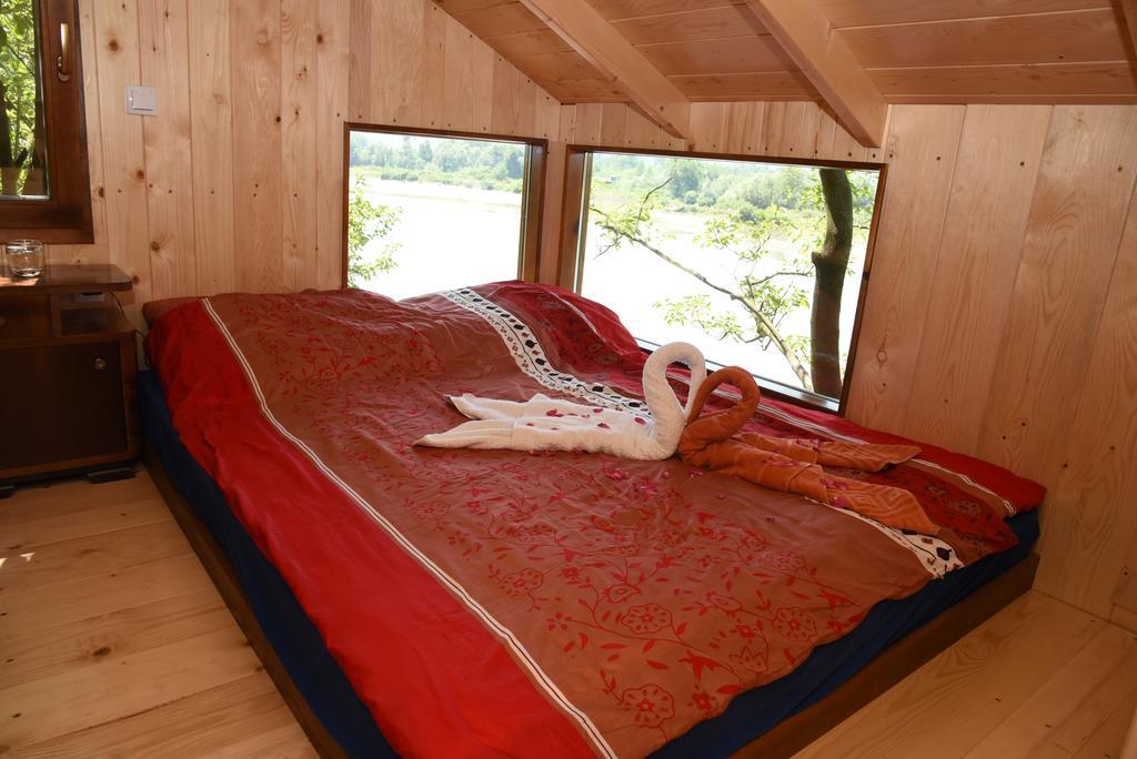 Holiday Home Kucica Na Drvetu Banja Koviljaca Ngoại thất bức ảnh