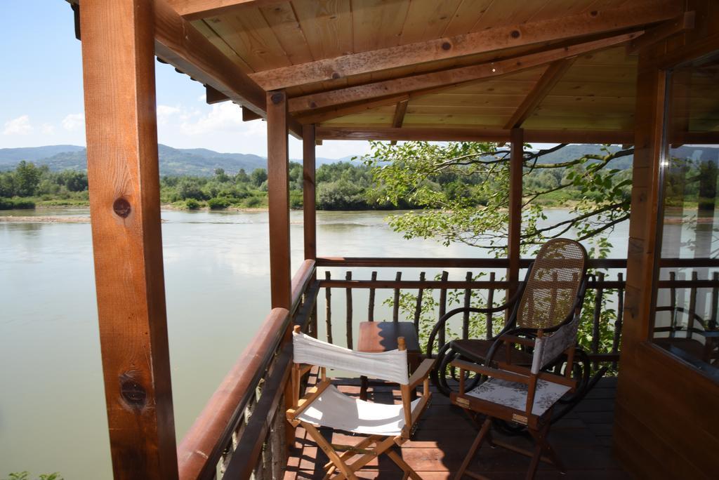 Holiday Home Kucica Na Drvetu Banja Koviljaca Ngoại thất bức ảnh