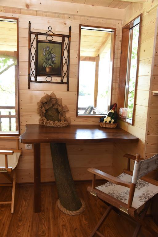 Holiday Home Kucica Na Drvetu Banja Koviljaca Ngoại thất bức ảnh